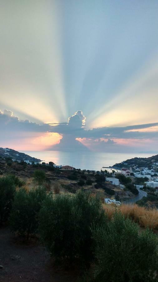 Silver Moon Βίλα Κίνι Εξωτερικό φωτογραφία